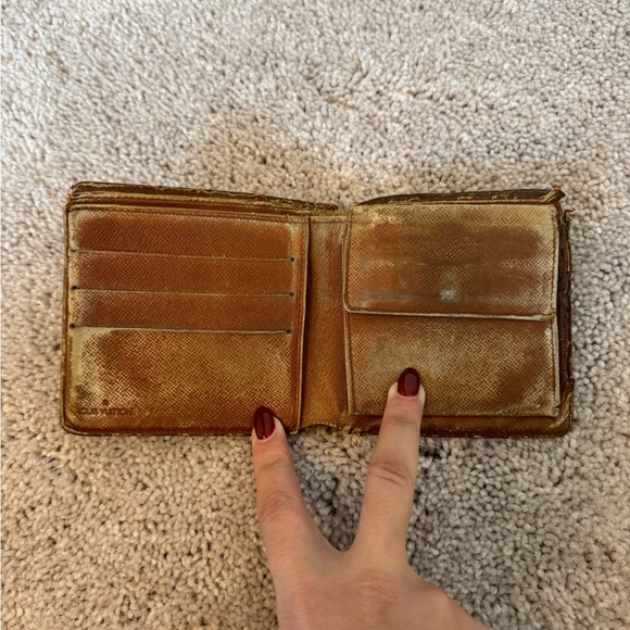 Louis Vuitton Monogram Marco Bi Fold Men’s Wallet - Picture 6 of 12